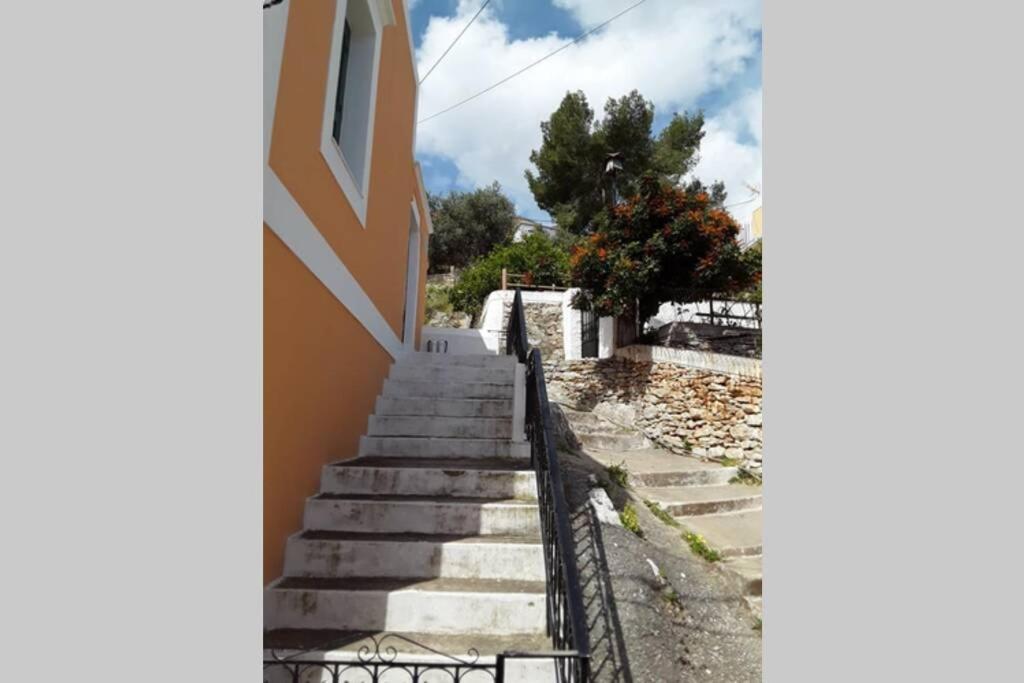Giorgina'S House Lägenhet Symi Exteriör bild